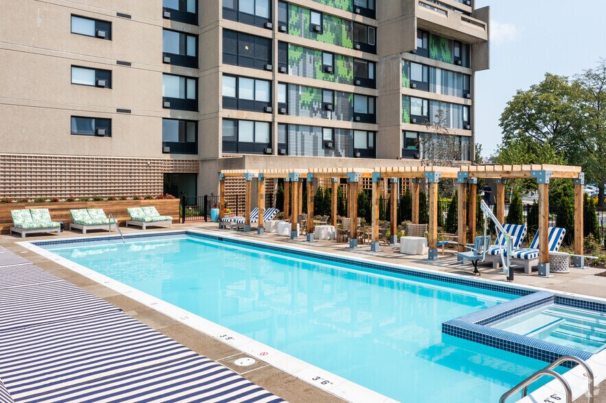 More Photos Of 750 Chene St, Detroit Apartments For Sale