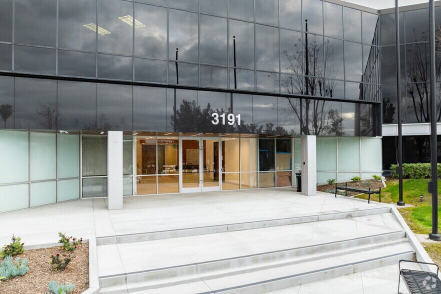 More Photos Of 3191 W Temple Ave, Pomona Medical For Sale