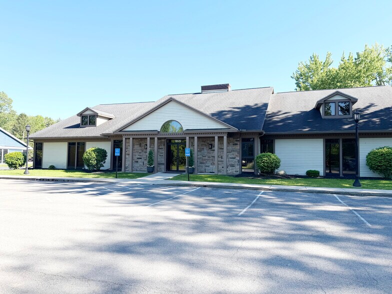 More Photos Of 6575 Kirkville Rd, East Syracuse Medical For Lease