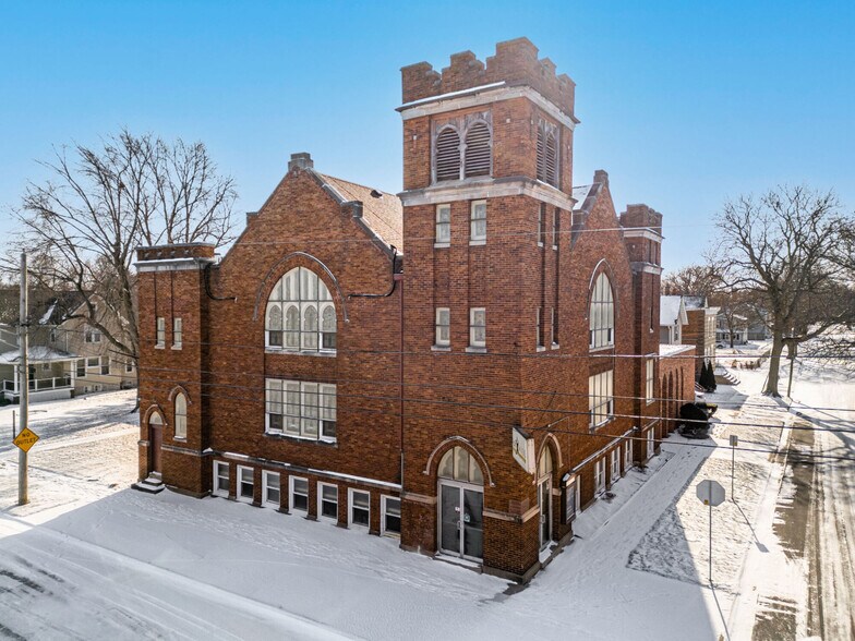 More Photos Of 1203 3rd Ave, Rockford Religious Facility For Sale