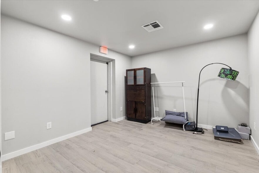 More Photos Of 865 County Road 446, Rockdale Warehouse For Sale