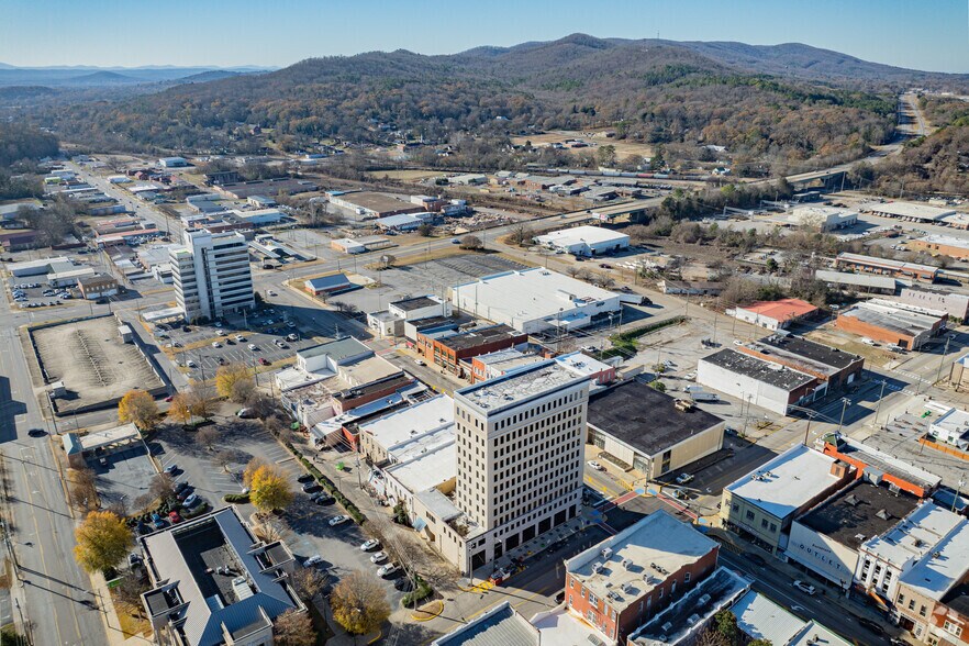 More Photos Of 931 Noble St, Anniston Office For Sale