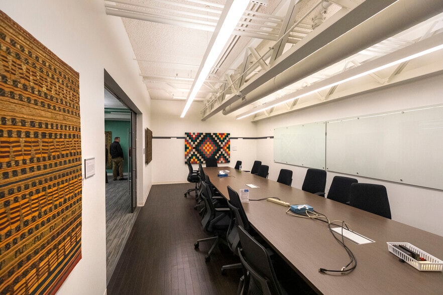 More Photos Of 525 Jackson st, Columbus Office For Sale