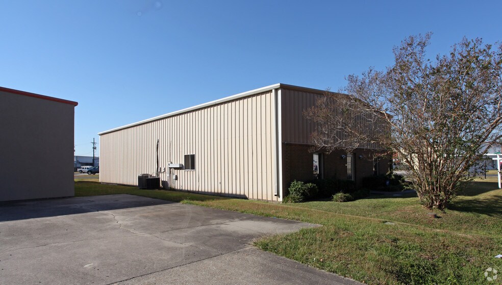 Primary Photo Of 115 Row One, Lafayette Warehouse For Lease