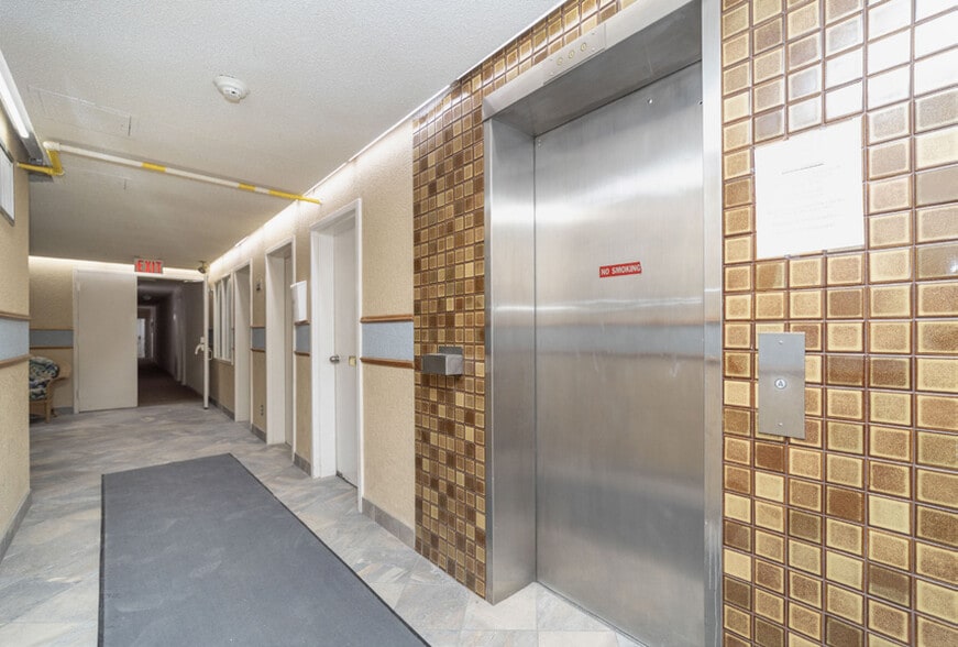 More Photos Of 4 Robert St, Arnprior Apartments For Sale