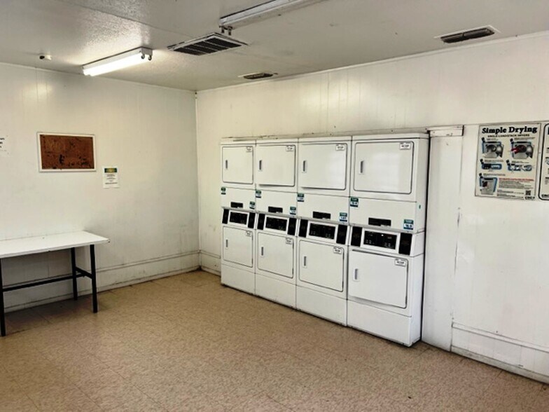 More Photos Of 7900 Creekbend Dr, Houston Apartments For Sale