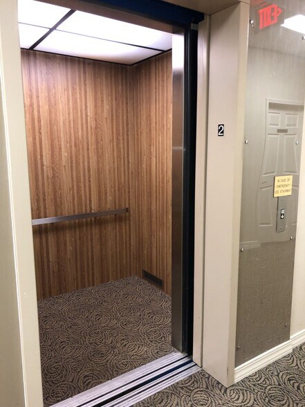 More Photos Of 1110 Hillcrest Rd, Mobile Office For Lease