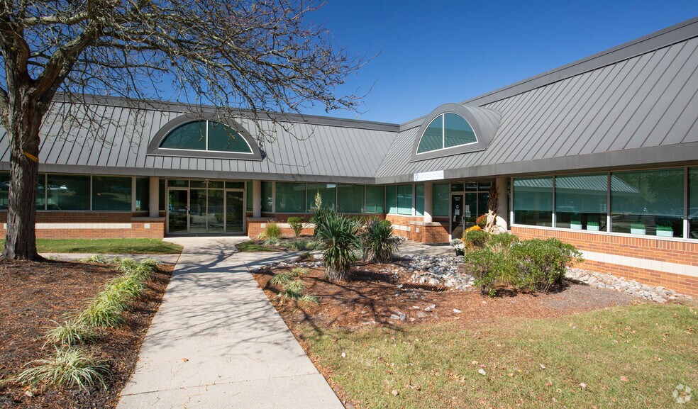 More Photos Of 925 Harvest Dr, Blue Bell Unknown For Lease