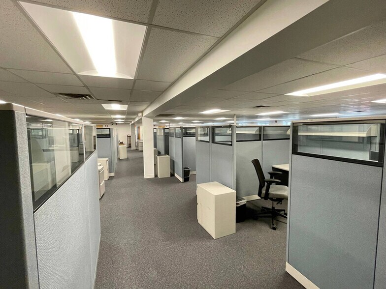 More Photos Of 249 Western Ave, Augusta Office For Sale