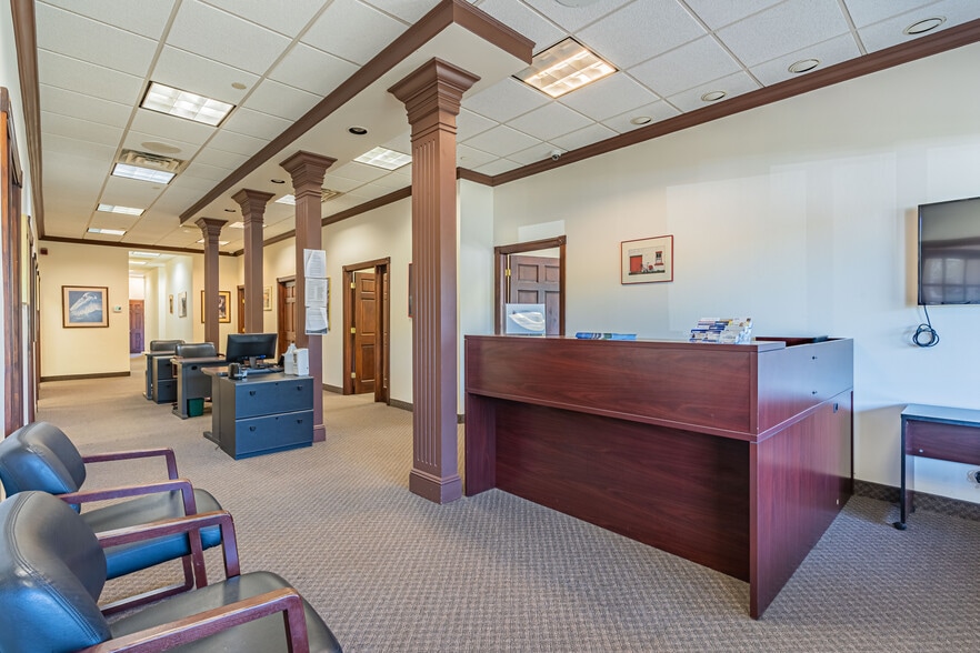 More Photos Of 1011 McBride Ave, Woodland Park Medical For Sale