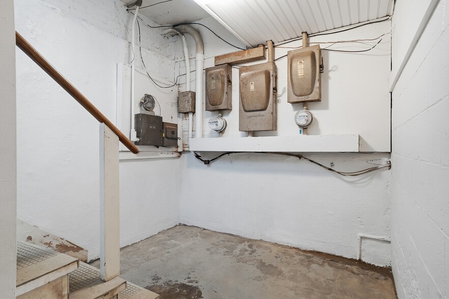 More Photos Of 10 Chesapeake St, Lyndora Apartments For Sale