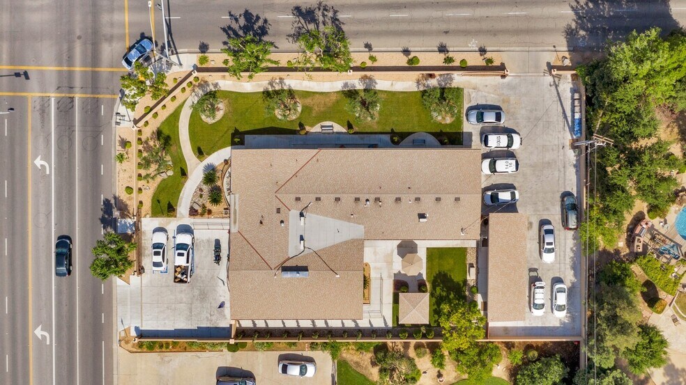 More Photos Of 1419 W Bullard Ave, Fresno Congregate Senior Housing For Sale