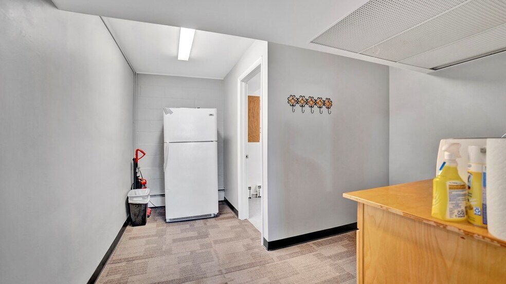 More Photos Of 607 Manchester Rd, Mansfield Apartments For Lease