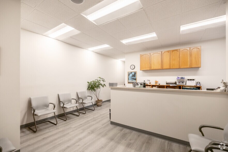 More Photos Of 99 Court St, White Plains Office For Lease