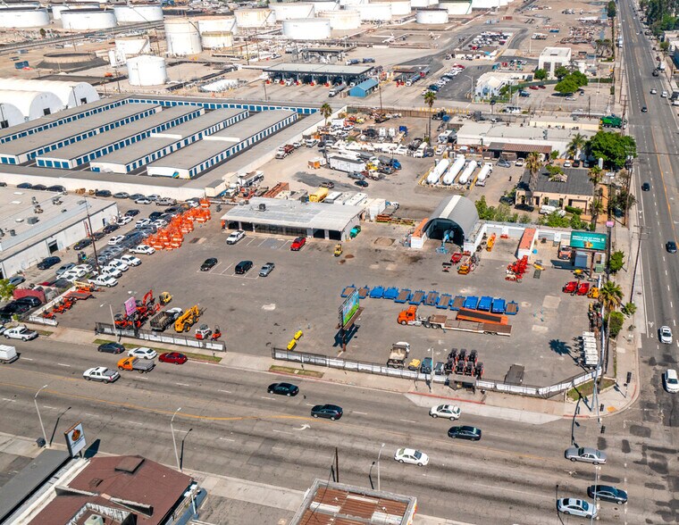 More Photos Of 2635 E South Blvd, Long Beach Self Storage For Sale