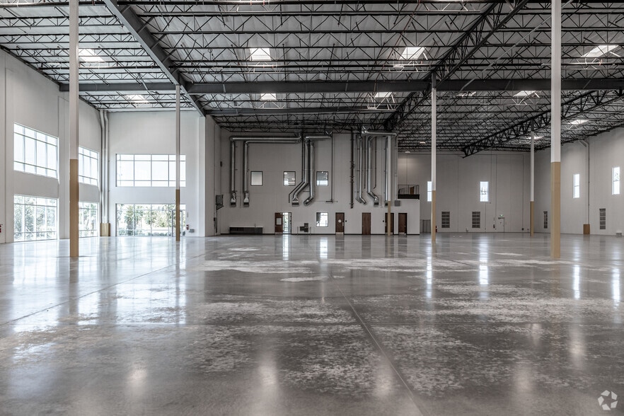 More Photos Of 1500 S Raymond Ave, Fullerton Distribution For Sale