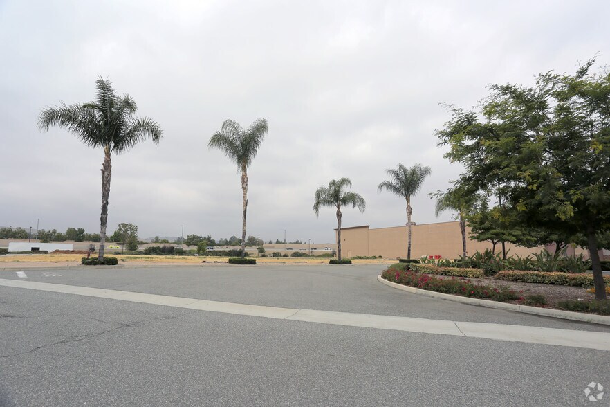More Photos Of 4505-4785 Chino Hills Pky, Chino Unknown For Lease