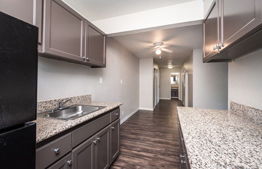 More Photos Of 5520 Generals Pl, North Highlands Apartments For Sale
