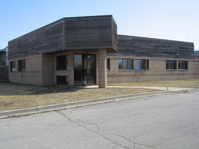 Primary Photo Of 2122 E Hemphill Rd, Burton Warehouse For Sale