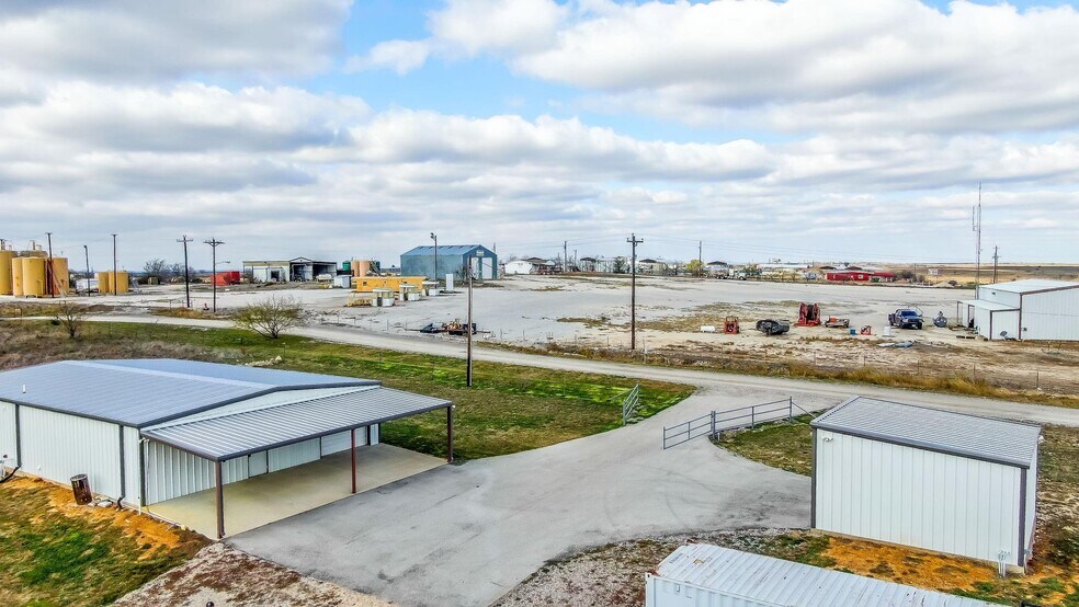 More Photos Of 13300 Cleburne Hwy, Cresson Industrial For Sale