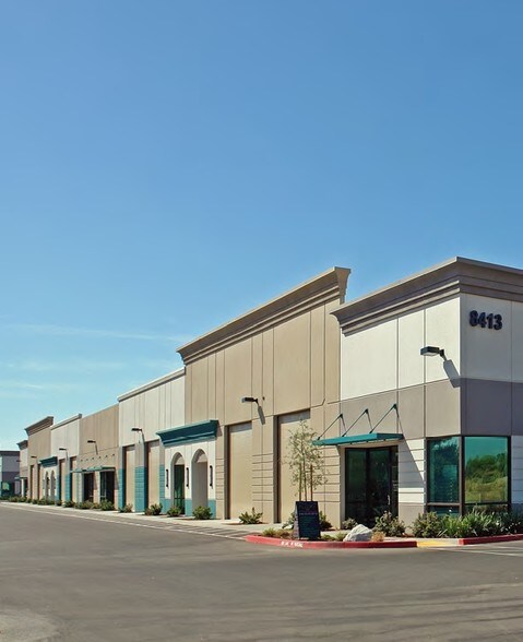 More Photos Of 8413 Washington Blvd, Roseville Warehouse For Lease