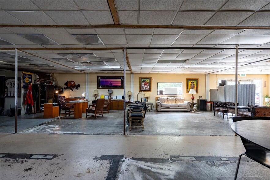 More Photos Of 12969 W Hardy Rd, Houston Warehouse For Sale
