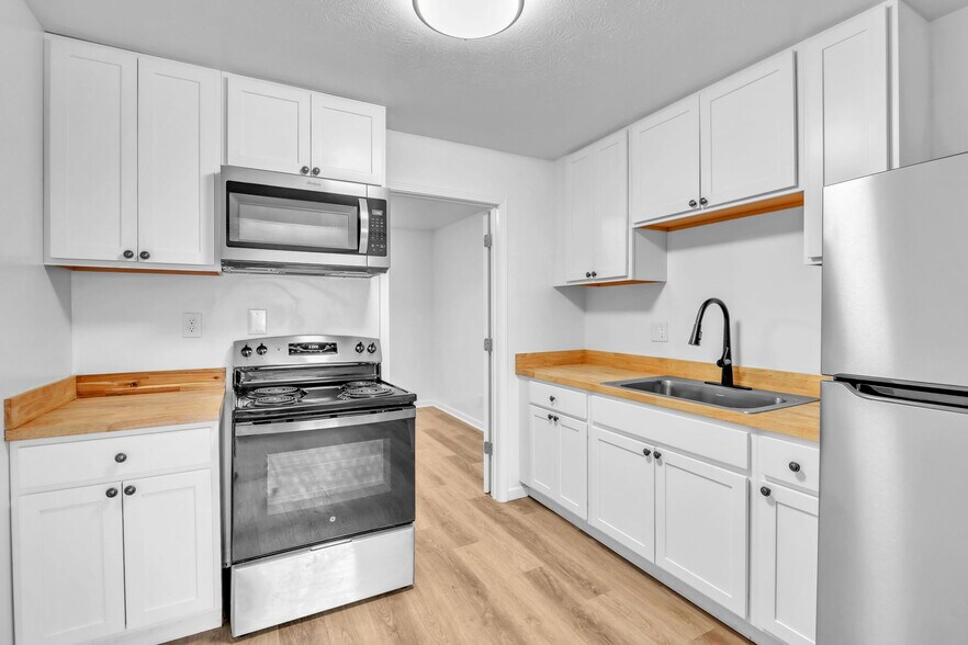 More Photos Of 412 Watauga Dr, Knoxville Apartments For Sale