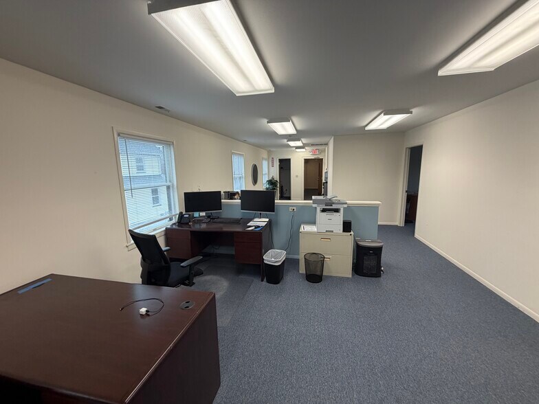 More Photos Of 678 Westwood Ave, River Vale Auto Repair For Lease