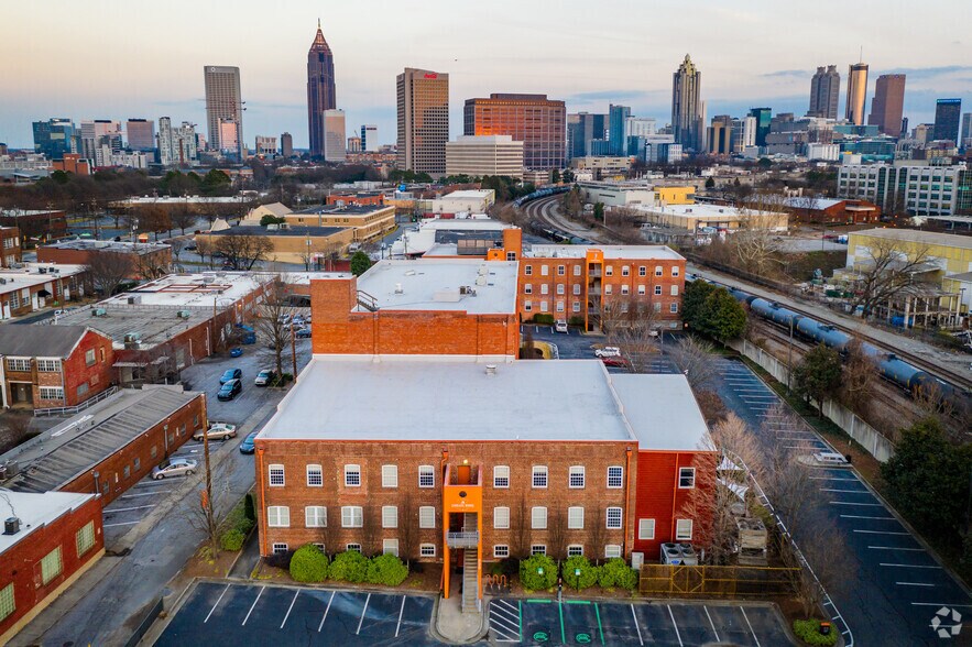 More Photos Of 590 Means St NW, Atlanta Unknown For Lease