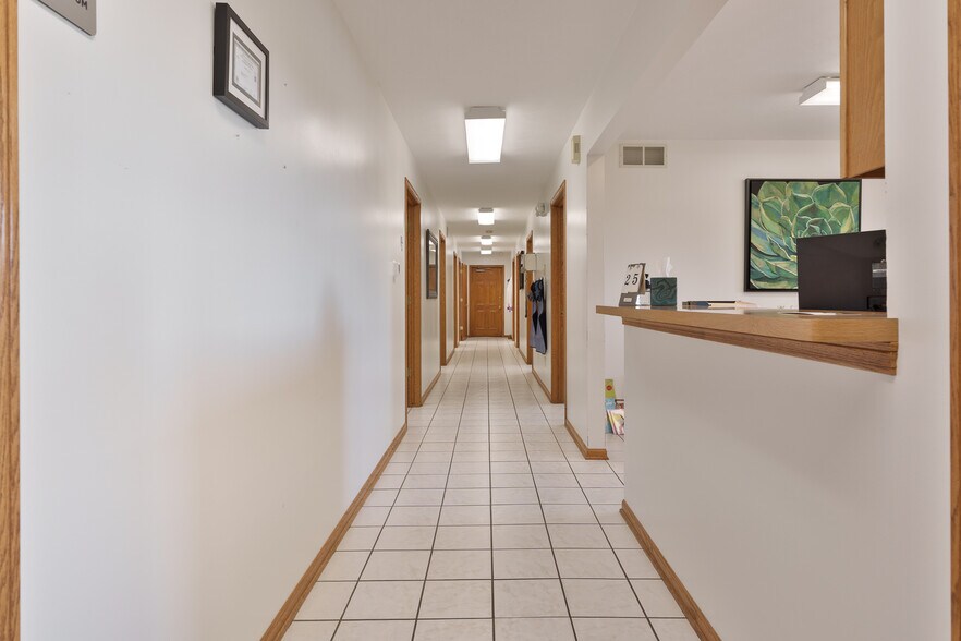 More Photos Of 7550 Rote Rd, Rockford Medical For Sale