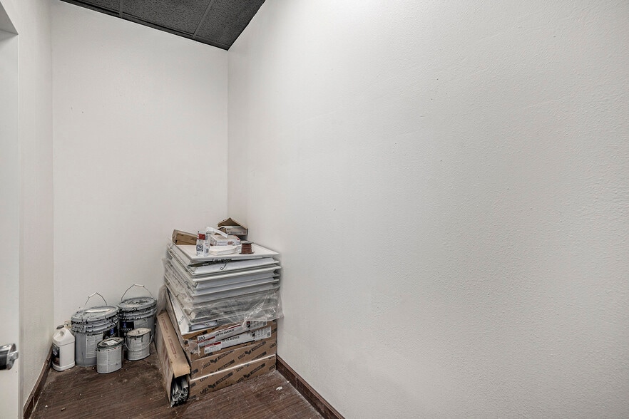 More Photos Of 340 W Hampden Ave, Englewood Freestanding For Sale