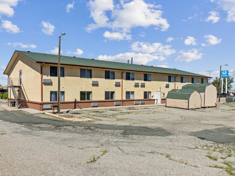 More Photos Of 1805 Westland Rd, Cheyenne Hotel For Sale
