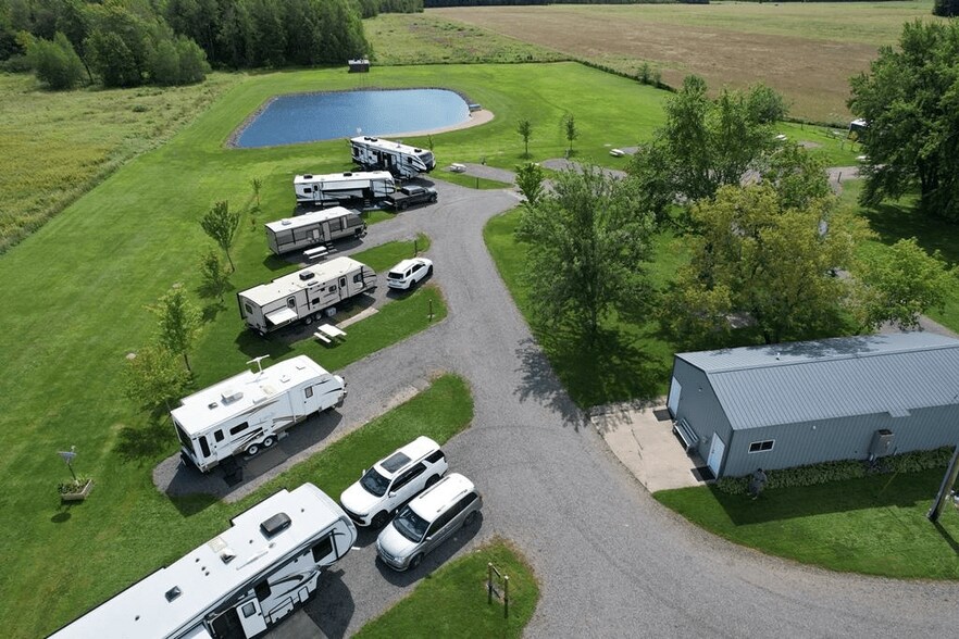 More Photos Of 5591 County A hwy, Arpin Trailer Camper Park For Sale