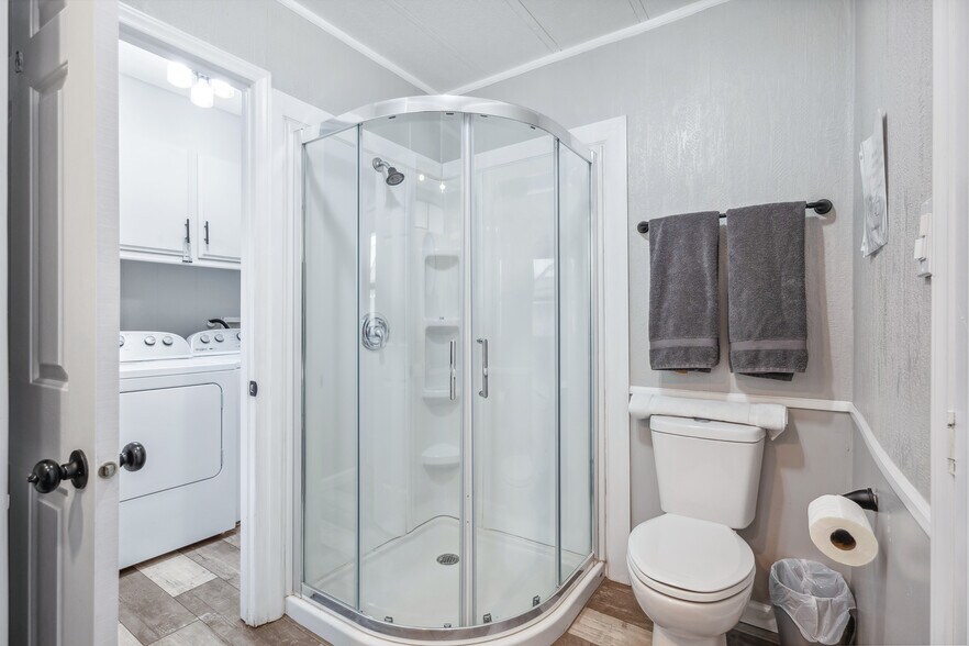 More Photos Of 1837 Riverside Dr, Bullhead City Specialty For Sale