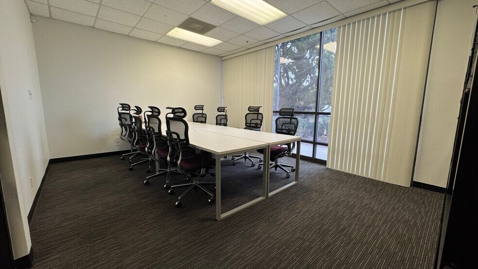 More Photos Of 9505-9541 Mason Ave, Chatsworth Manufacturing For Lease