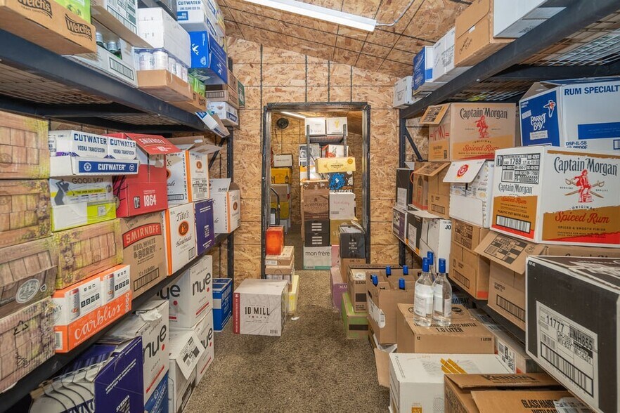 More Photos Of 3585 US-20, Sloansville Freestanding For Sale