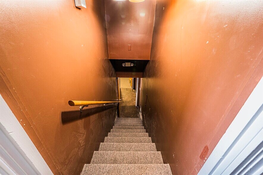 More Photos Of 1128 Magnolia St, Bowling Green Office Residential For Sale