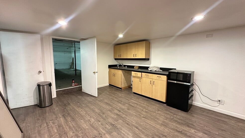 More Photos Of 400 S 18th St, Sparks Warehouse For Lease