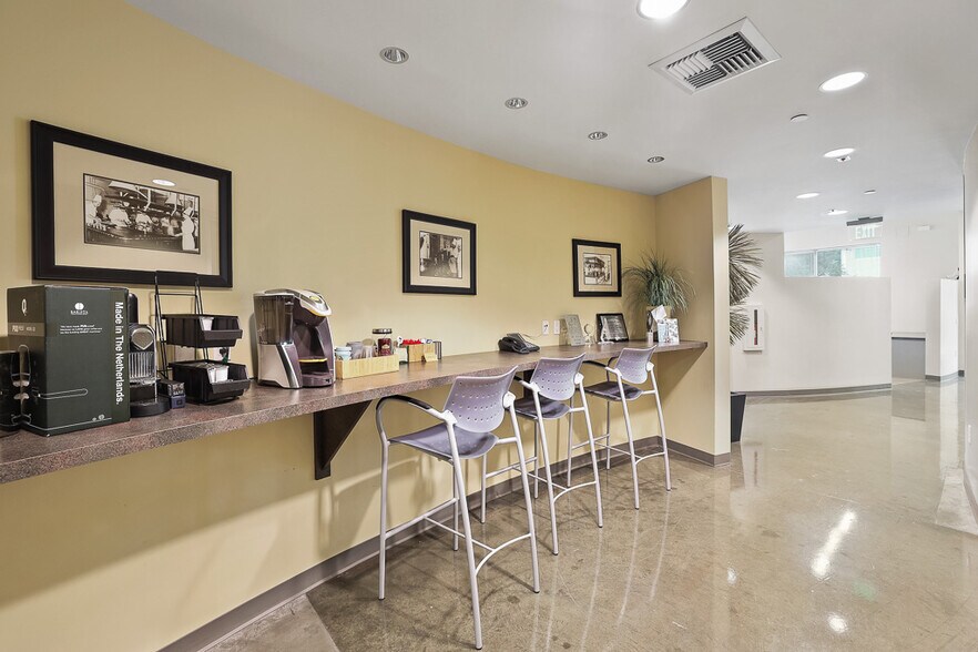 More Photos Of 9661 Irvine Center Dr, Irvine Loft Creative Space For Sale