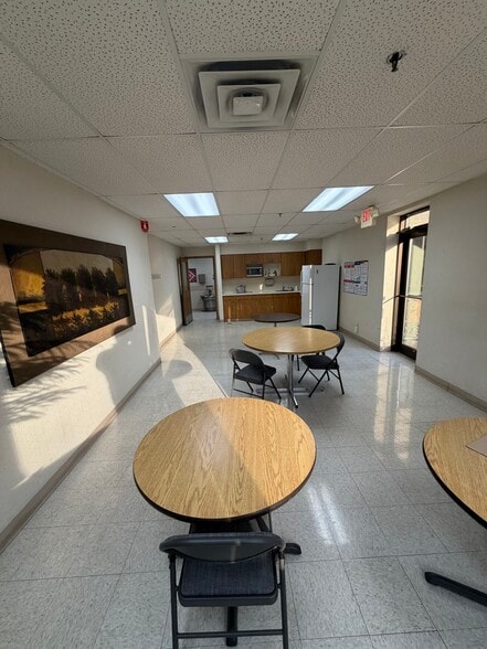 More Photos Of 7660 Quattro Dr, Chanhassen Warehouse For Sale