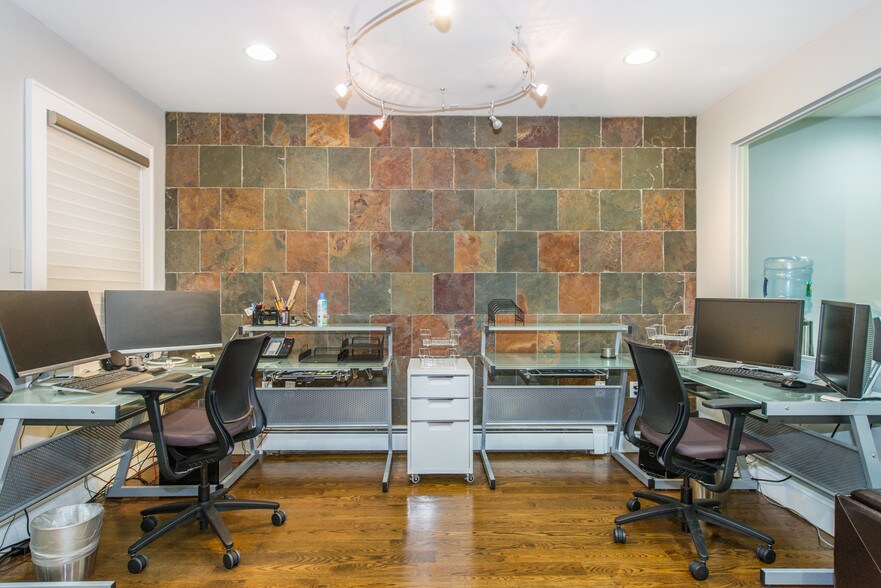 More Photos Of 117 Washington St, Hoboken Storefront Retail Office For Sale