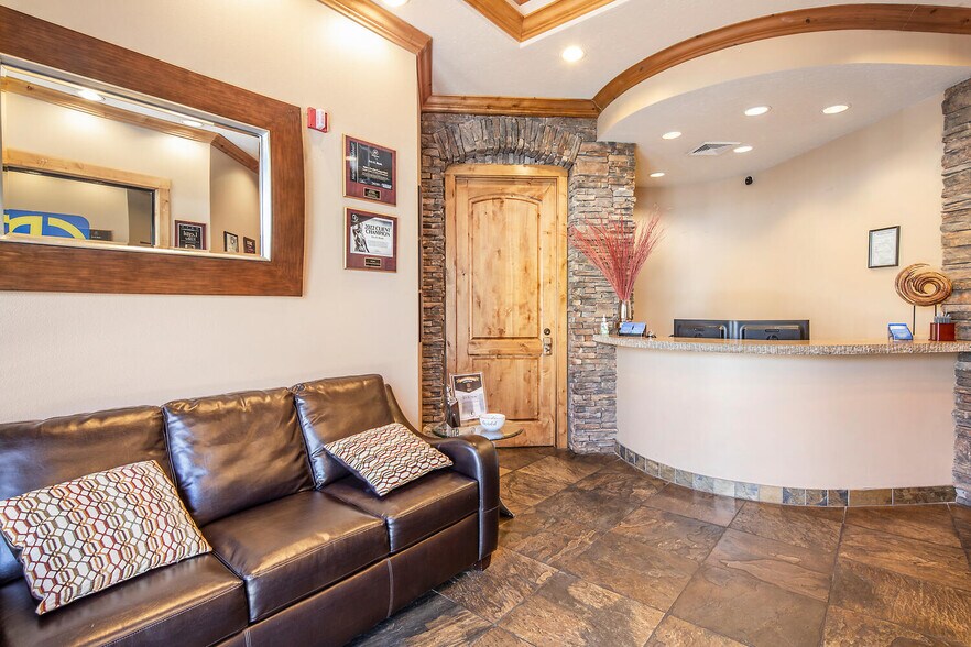 More Photos Of 7860 W Sahara Ave, Las Vegas Medical For Sale