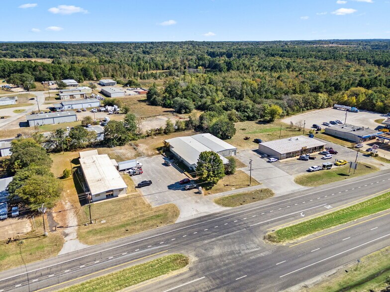 More Photos Of 3401 NNE Loop 323, Tyler Light Distribution For Sale