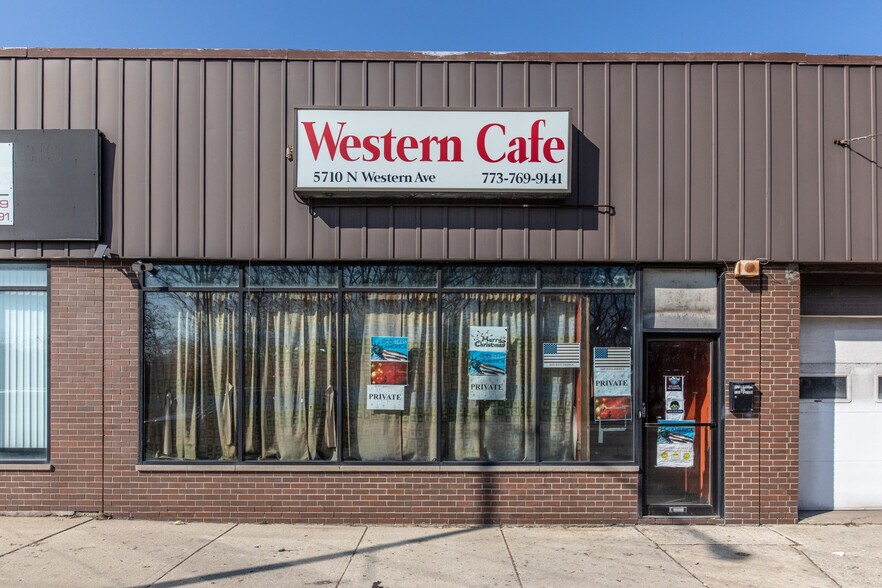 More Photos Of 5700-5716 N Western Ave, Chicago Storefront For Lease