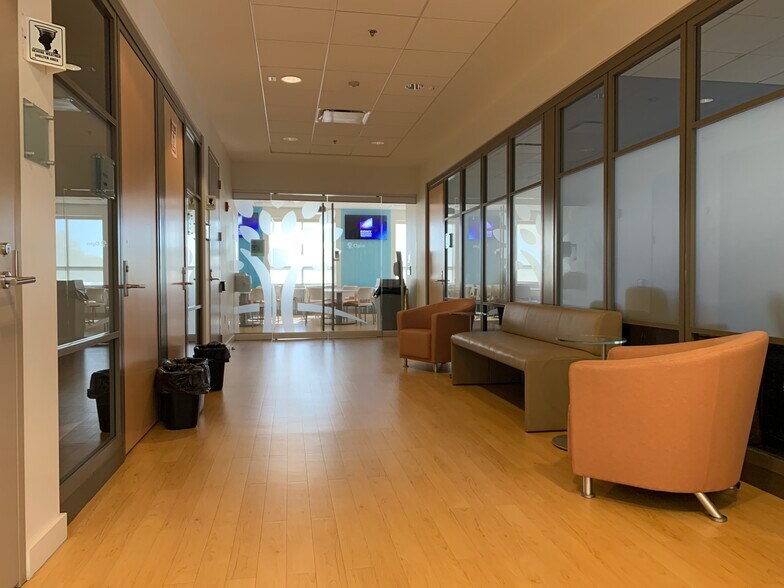 More Photos Of 581 William Latham Dr, Bourbonnais Medical For Lease