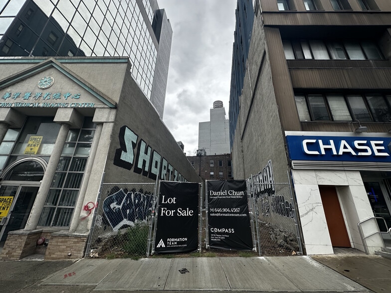 Primary Photo Of 6 Chatham Sq, New York Land For Sale