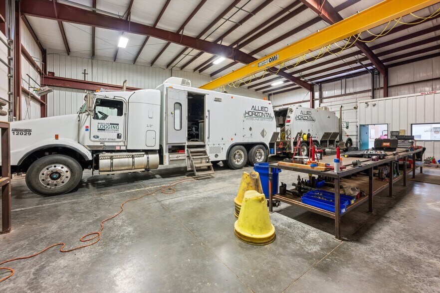 More Photos Of 13020 S Sunnylane Rd, Moore Industrial For Lease