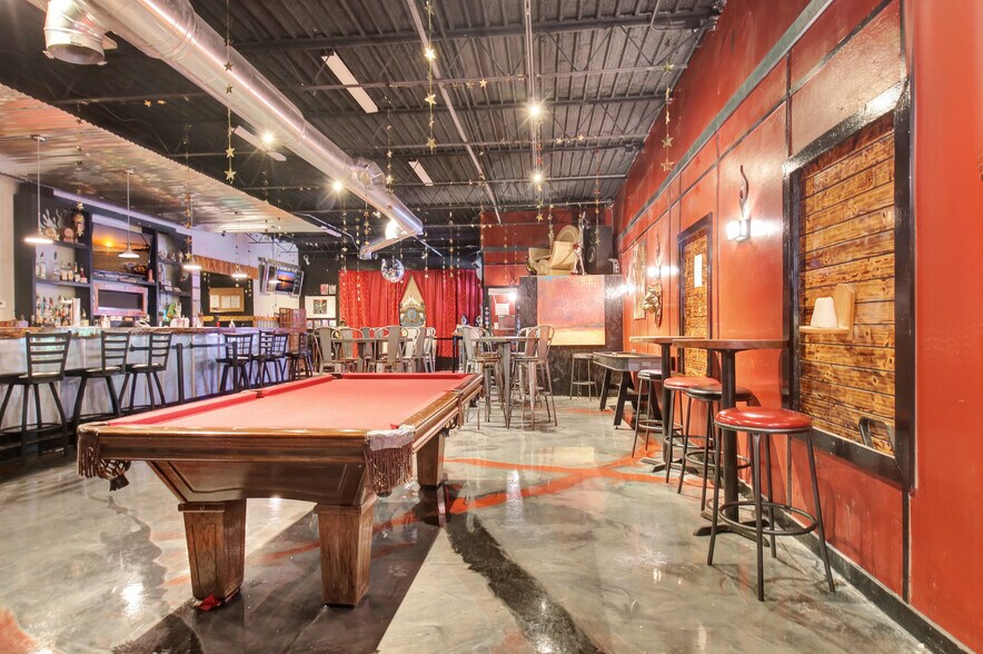 More Photos Of 7716 N Main St, Jonesboro Freestanding For Sale