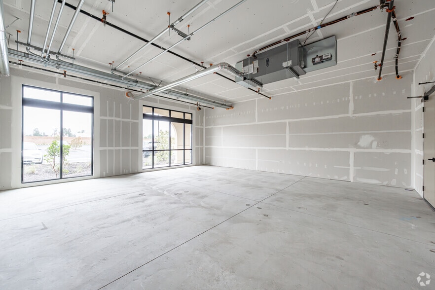 More Photos Of 5624 Philadelphia St, Chino Medical For Lease