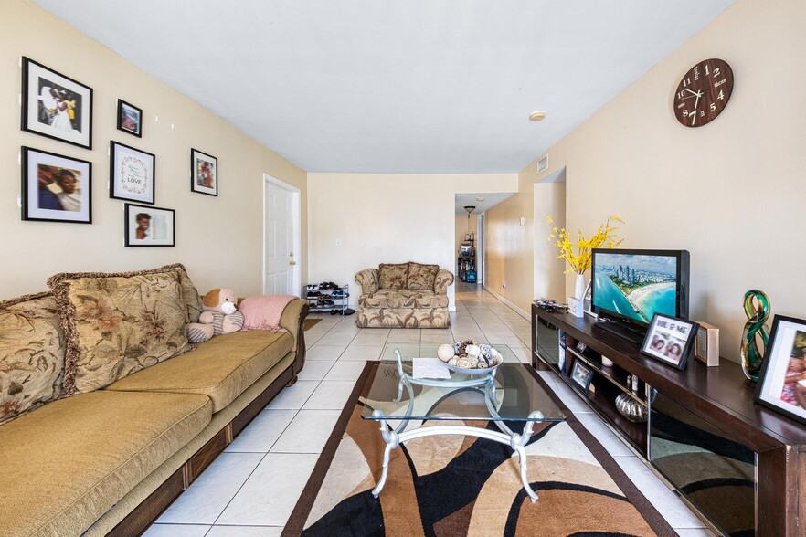 More Photos Of 2221 NW 58th Ave, Lauderhill Apartments For Sale